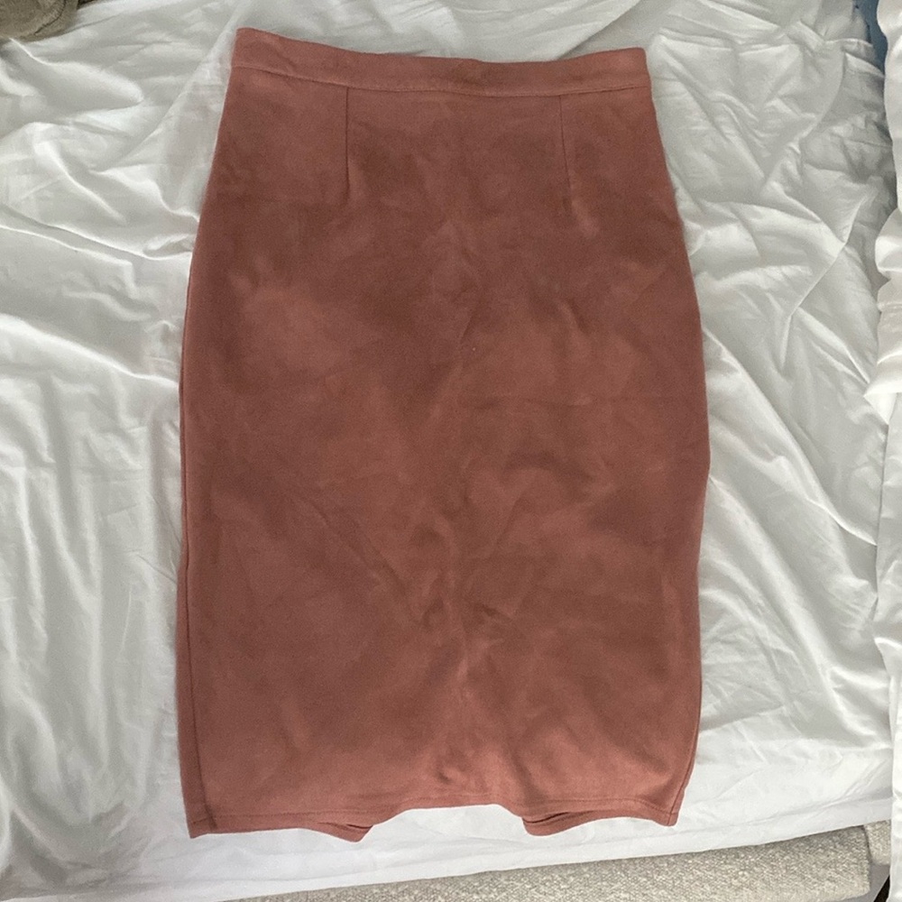 Misguided pencil skirt in pink size 10